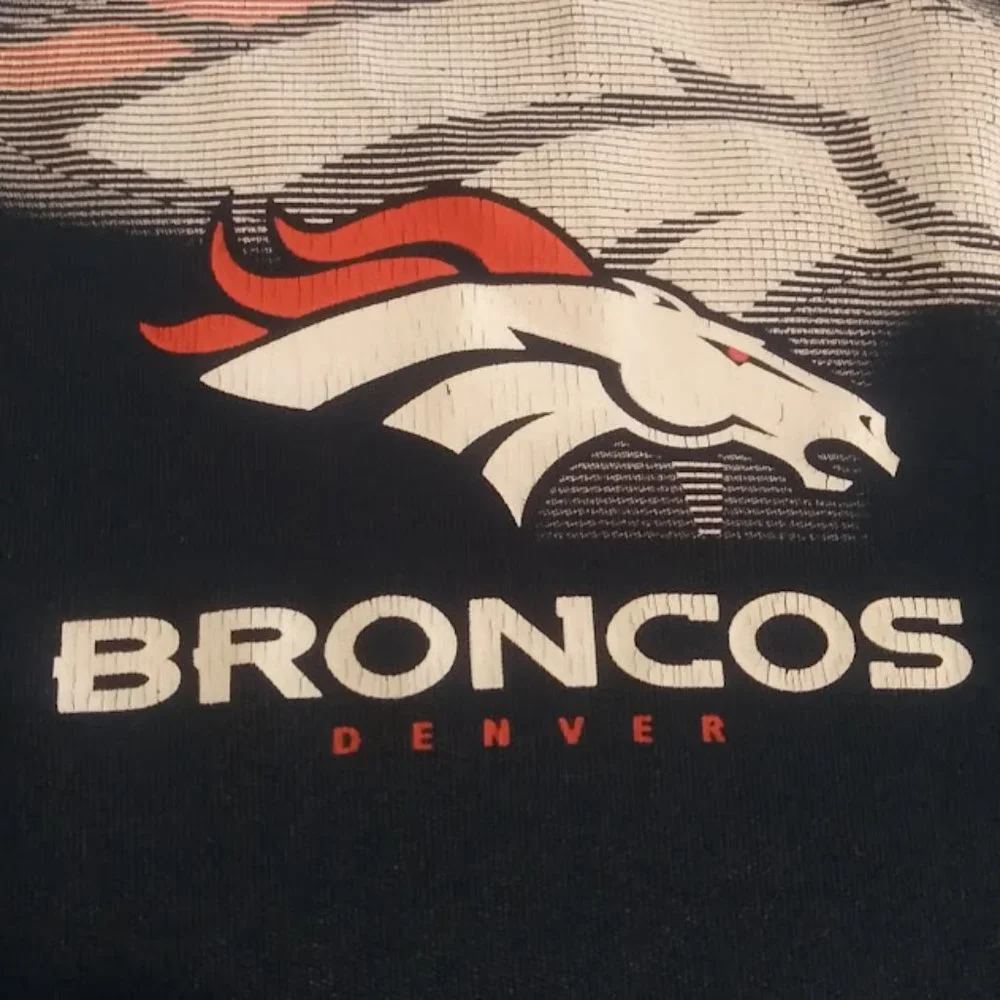 NFL Team Apparel boys size 2T Denver Broncos navy blue and white shirt